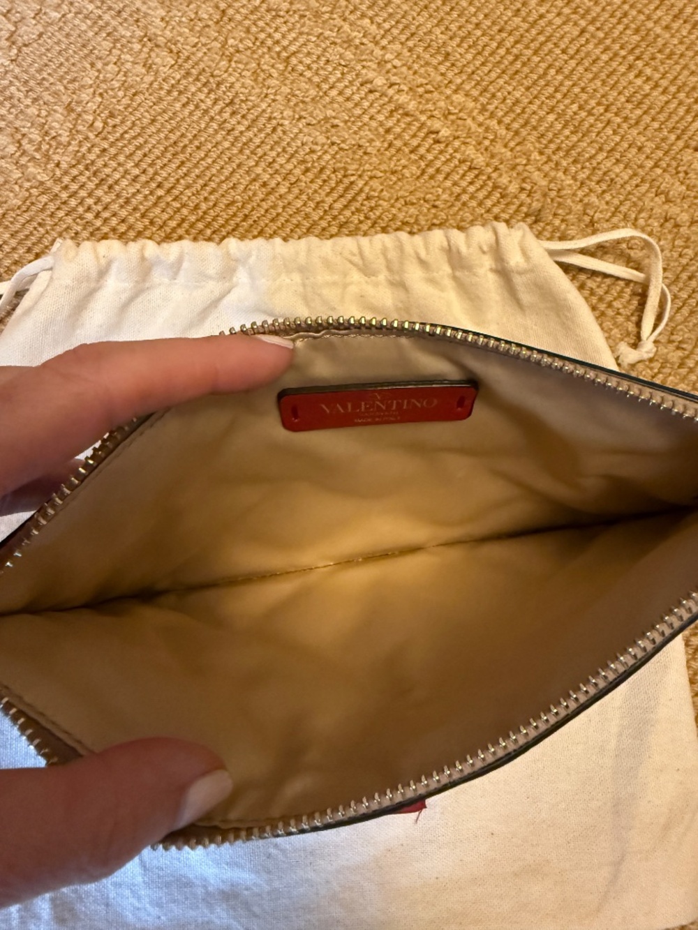 Valentino Quilted Rockstud clutch bag - Picture 5 of 6